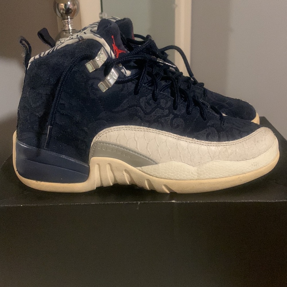 Jordan 12 International flight